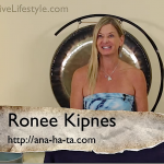 Ronee Kipnes is talking about Sound Healing & Kundalini Yoga in Scottsdale AZ in Video Interview for HPLN